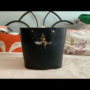 Chloe Aby Tote in Black leather with gold hardware